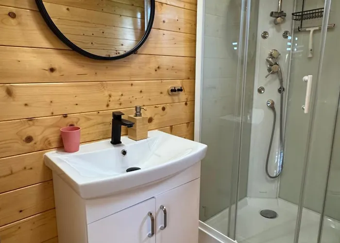 Sosnowy Zakatek Stegna- Wedkowanie, Rowery, Plac Zabaw 度假居